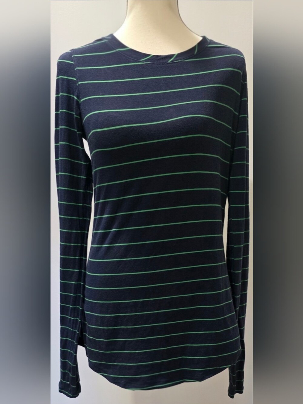Lululemon Navy Green Striped Long Sleeve Top • Size Unknown
